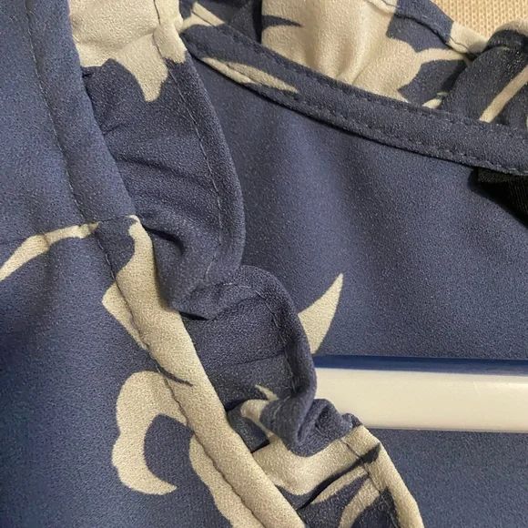 41 Hawthorne plus size top - Picture 4 of 8